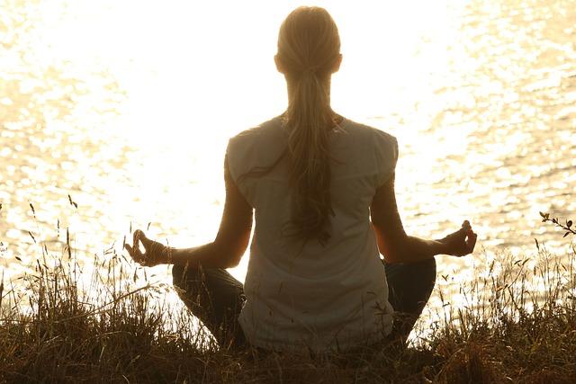 Praktické tipy pro každodenní meditaci a dýchání